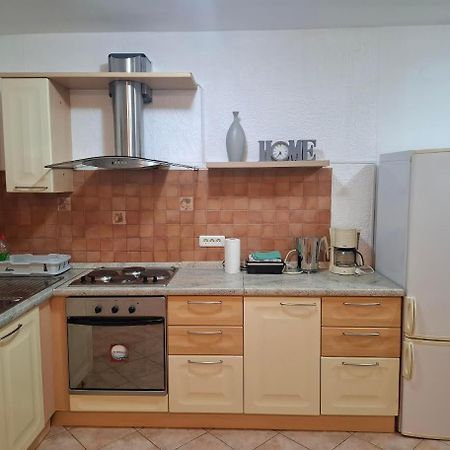 Apartmani Delas Pjescana Uvala Luaran gambar