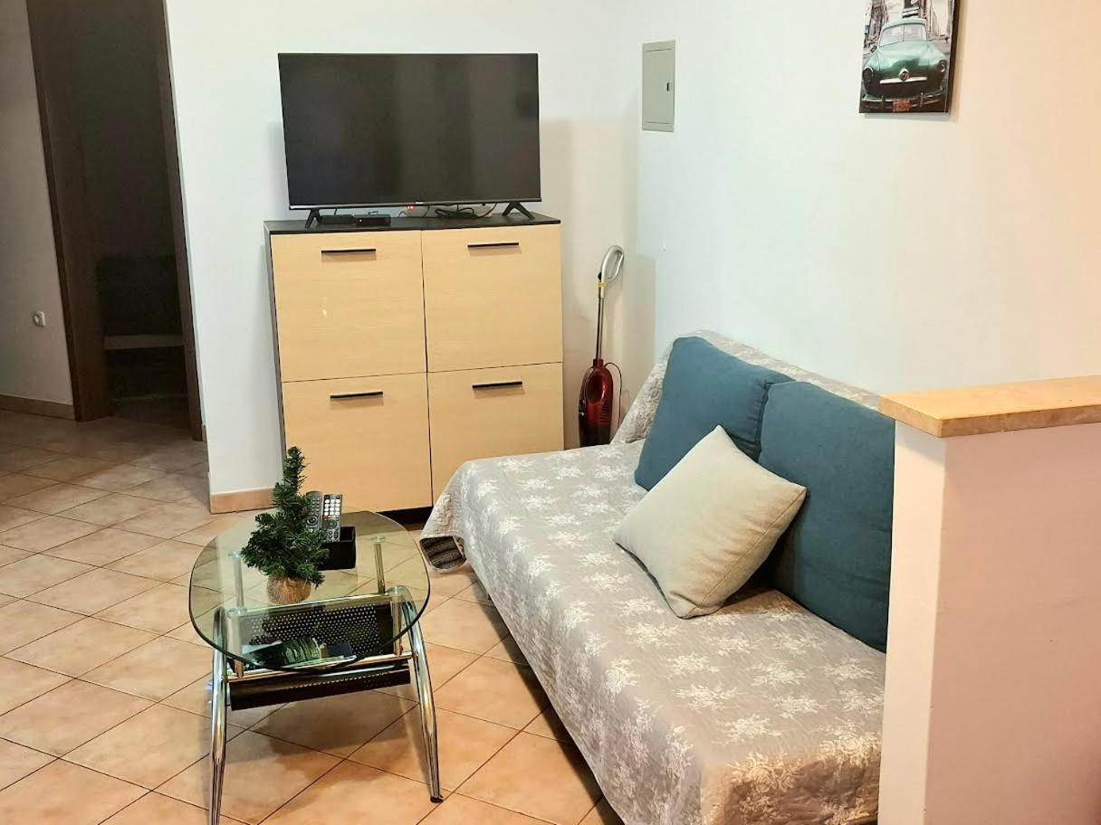 Apartmani Delas Pjescana Uvala Luaran gambar