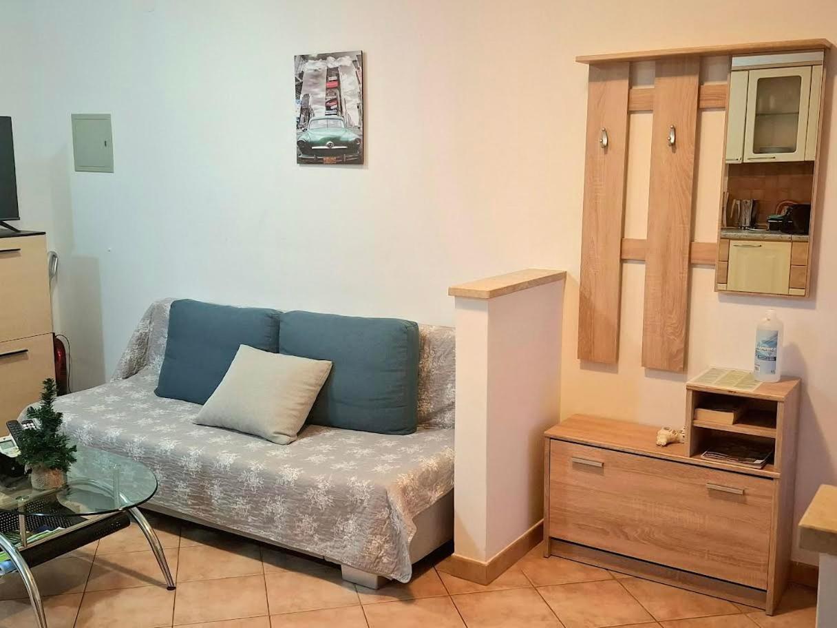 Apartmani Delas Pjescana Uvala Luaran gambar
